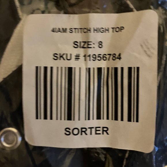 Ohana Means Family! Lilo and Stitch Sneakers Men's/Unisex NWT - Picture 5 of 5